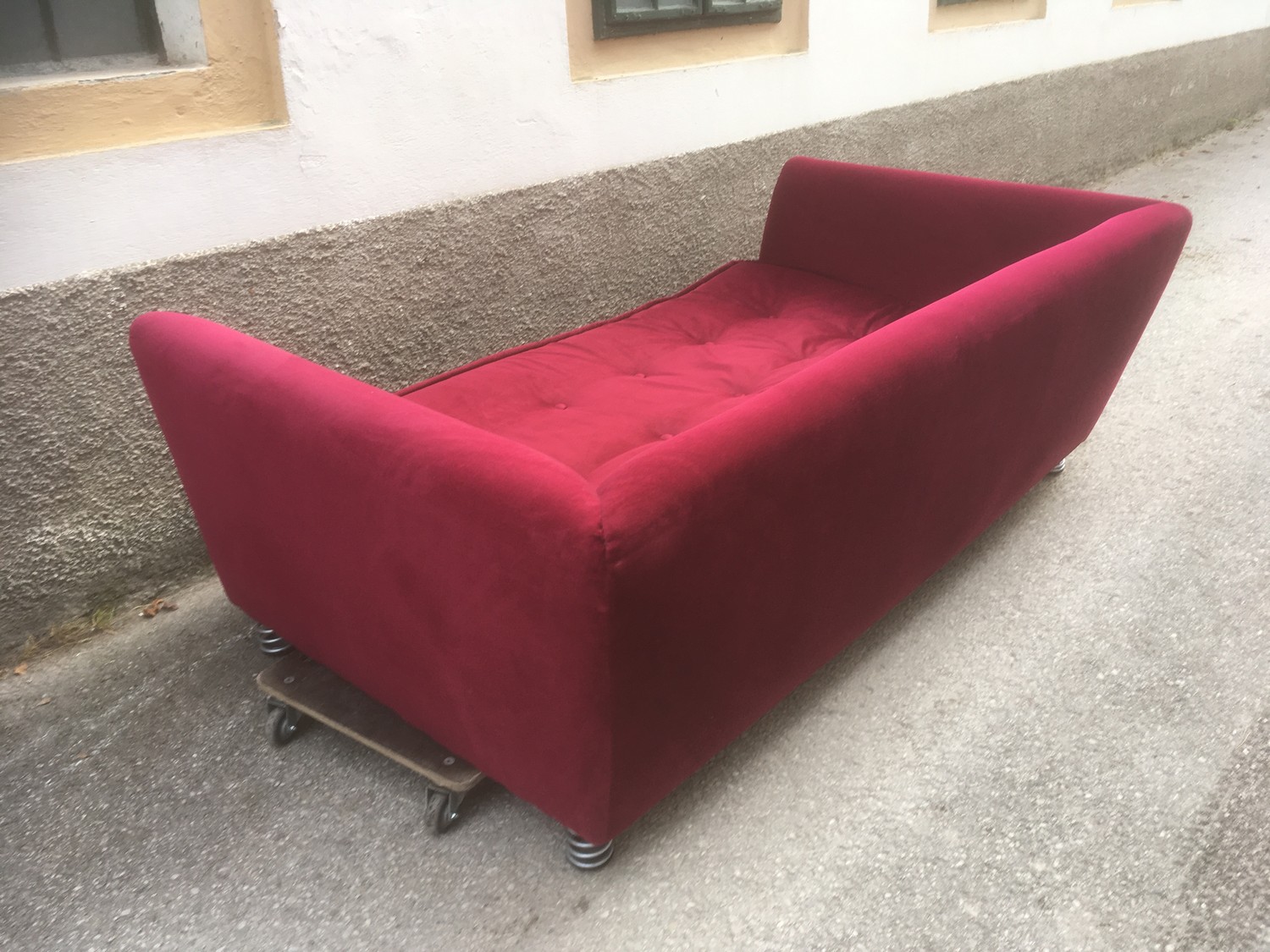 Sofa Bretz Monster bordeaux rot Design Viersitzer Federbeine
