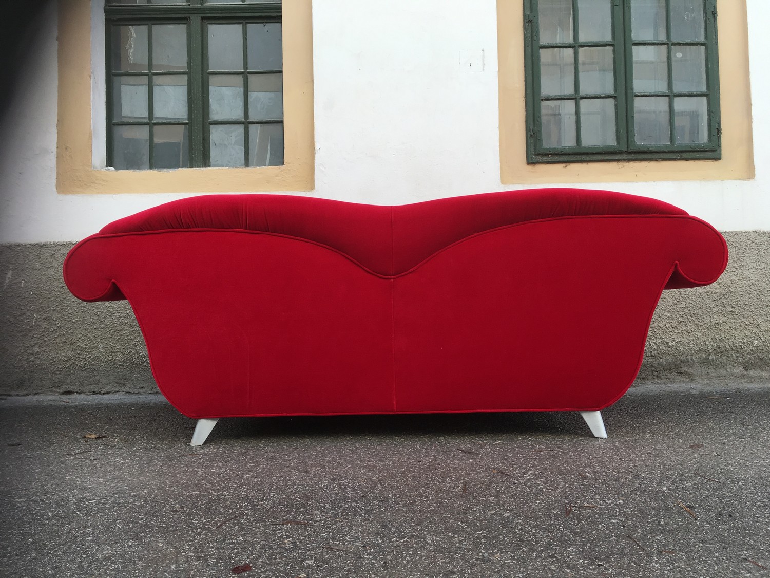 Bretz Sofa rot Designklassiker Galeriemöbel