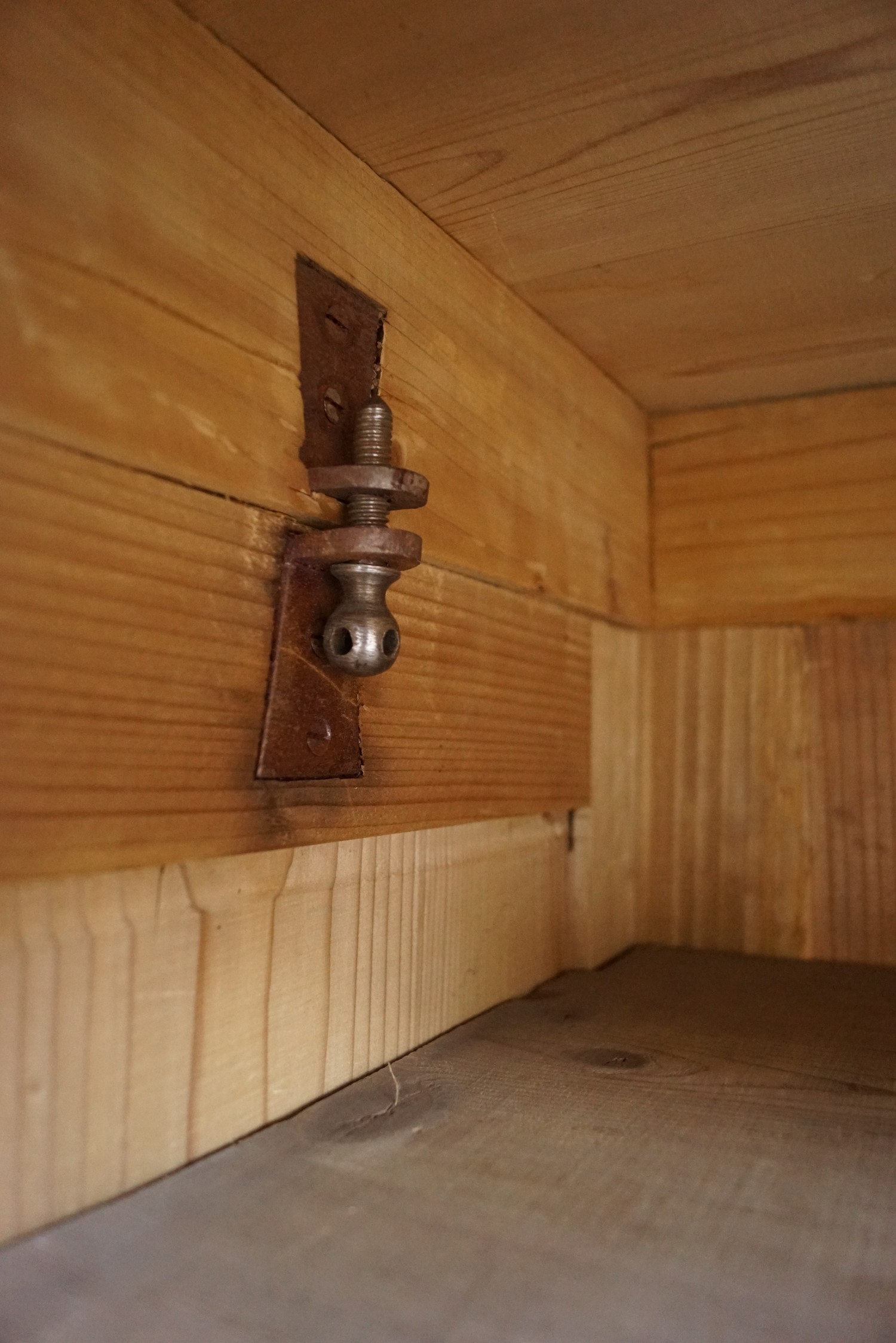 Steckschrank antik Weichholz Dielenschrank