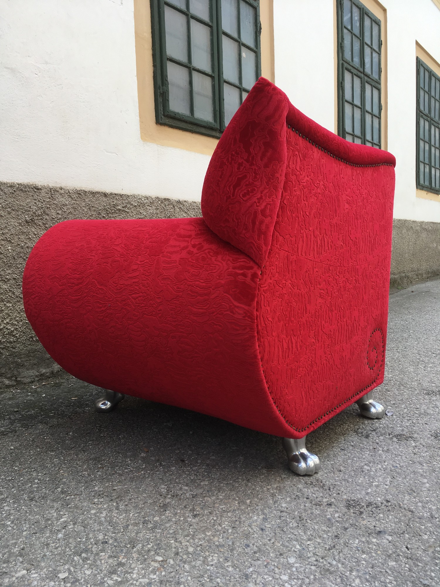 BRETZ Gaudi Stuhl rot Sofasessel Sessel Armlehnstuhl silber Löwentatzen