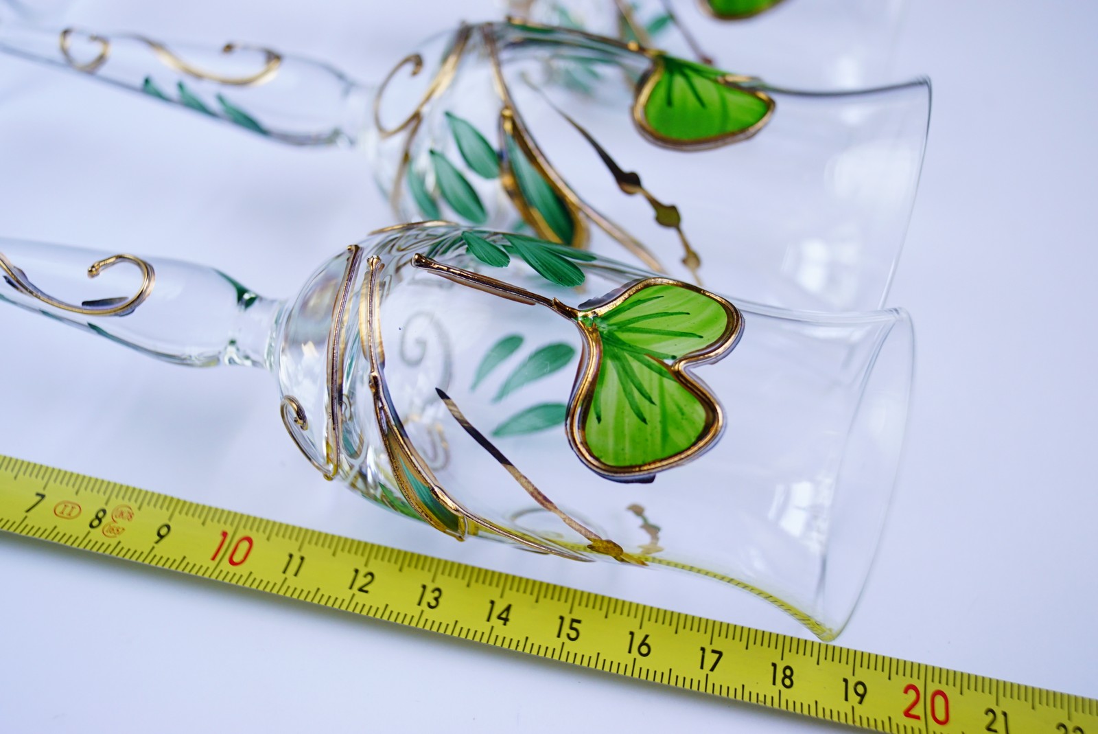 Nagel Kristallgläser grün gold Ginko