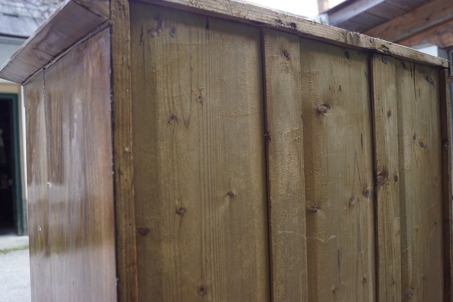 antiker Schrank Vollholz