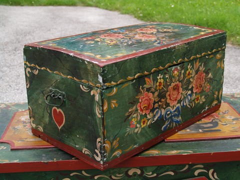 Bauerntruhe alt