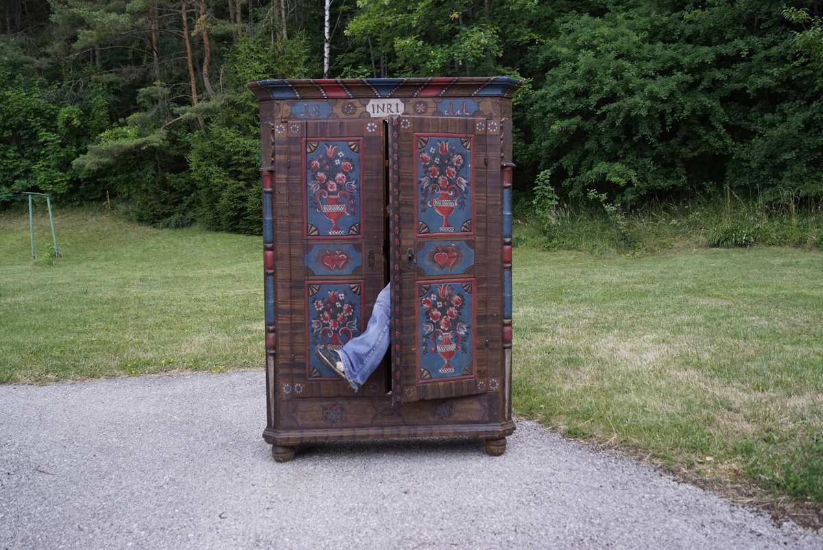 Bauernschrank antik