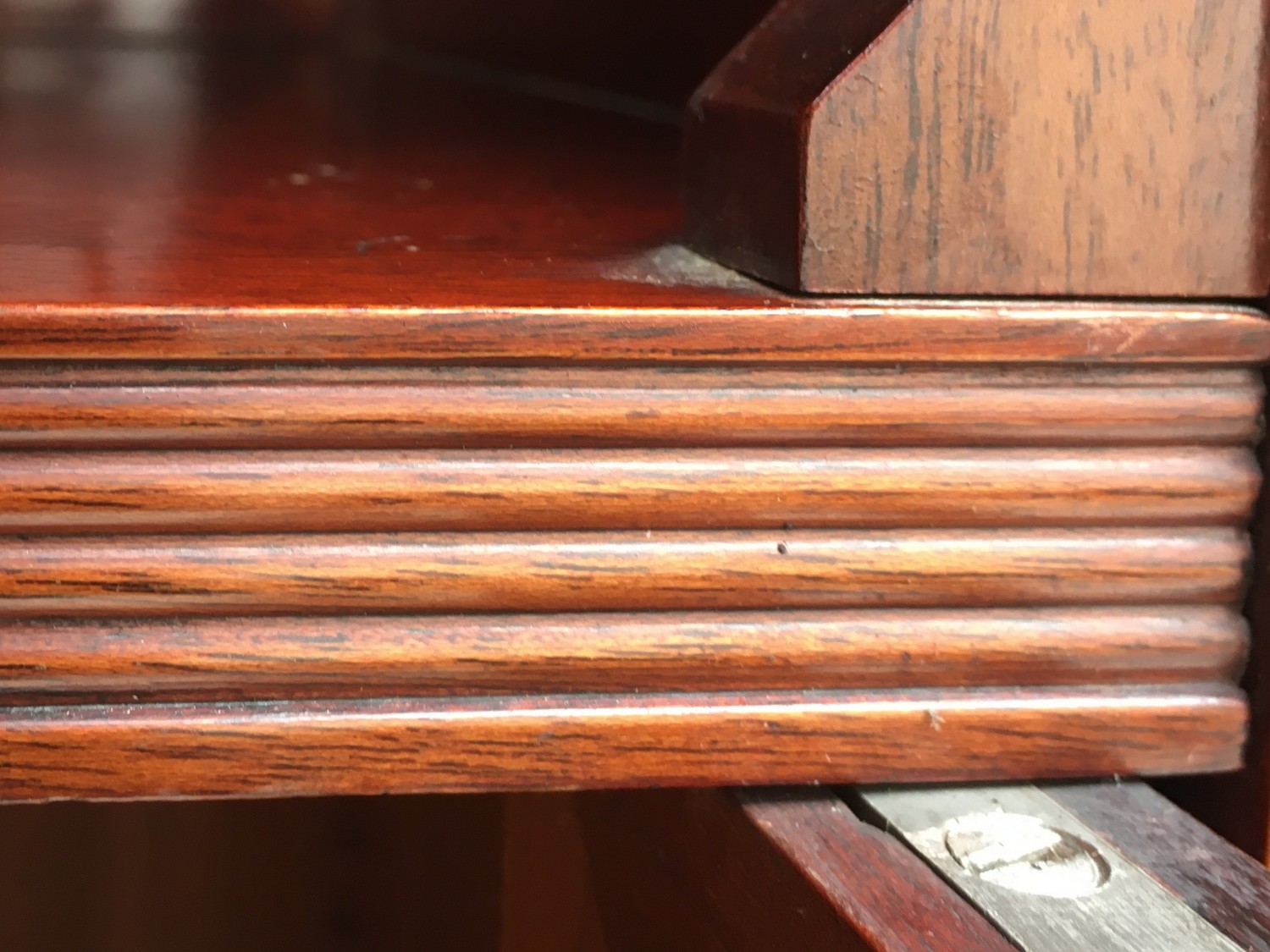 Vitrinenschrank antik Bücherschrank Vitrine Schrank Jugendstil Richard Ludwig Blumengirlanden