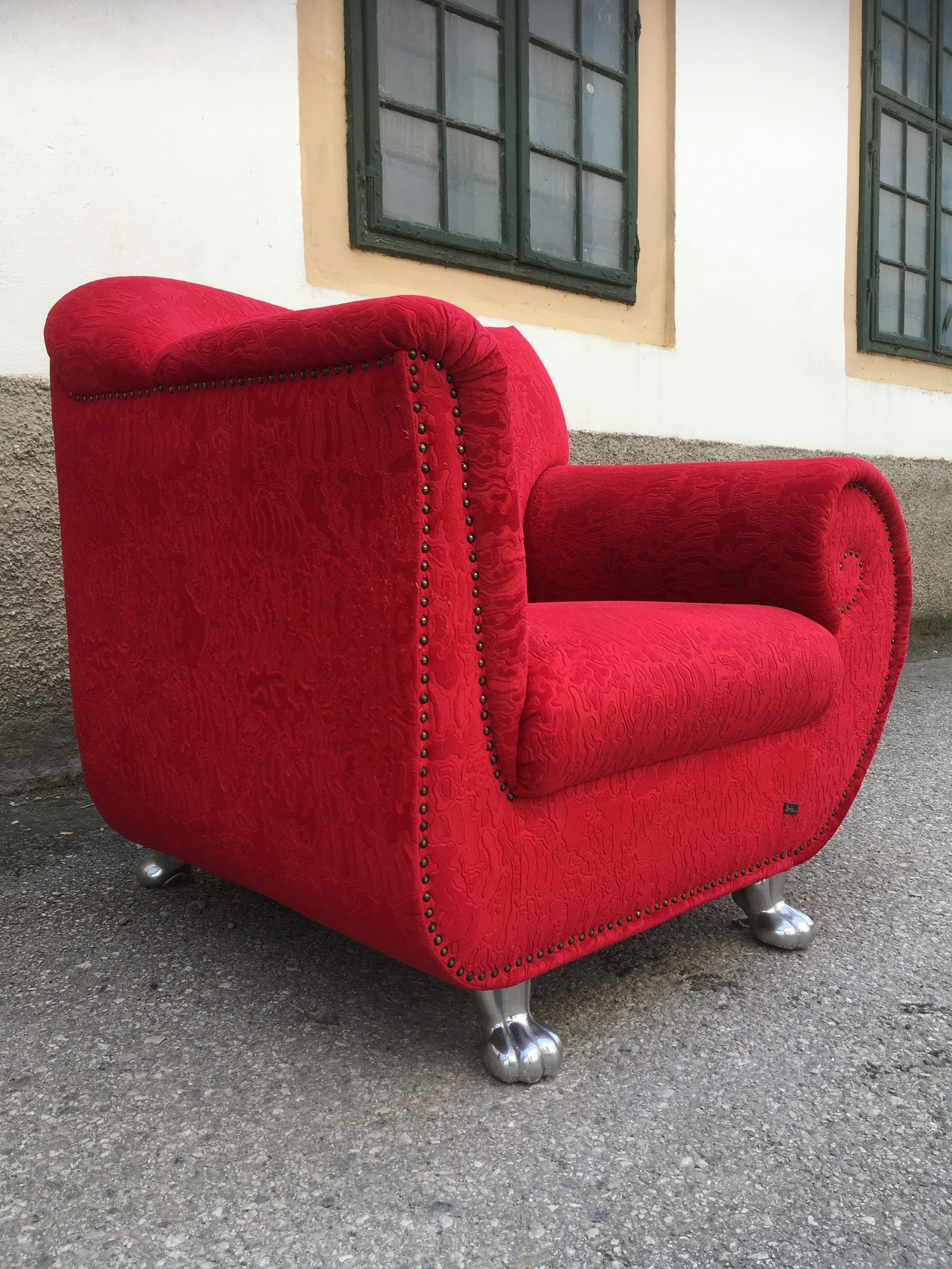 BRETZ Gaudi Stuhl rot Sofasessel Sessel Armlehnstuhl silber Löwentatzen