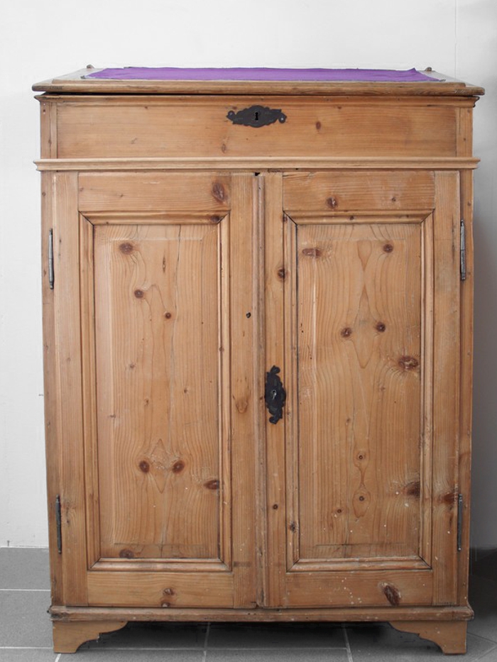 Bauernschrank antik Bauernschrank antik Weichholz Vertiko