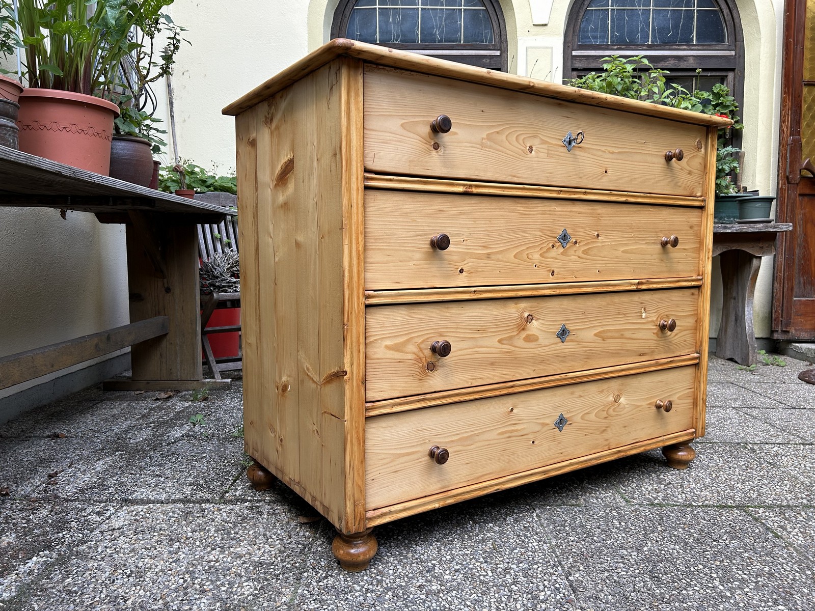 antike Kommode restauriert Landhausstil Möbel Antiqutät