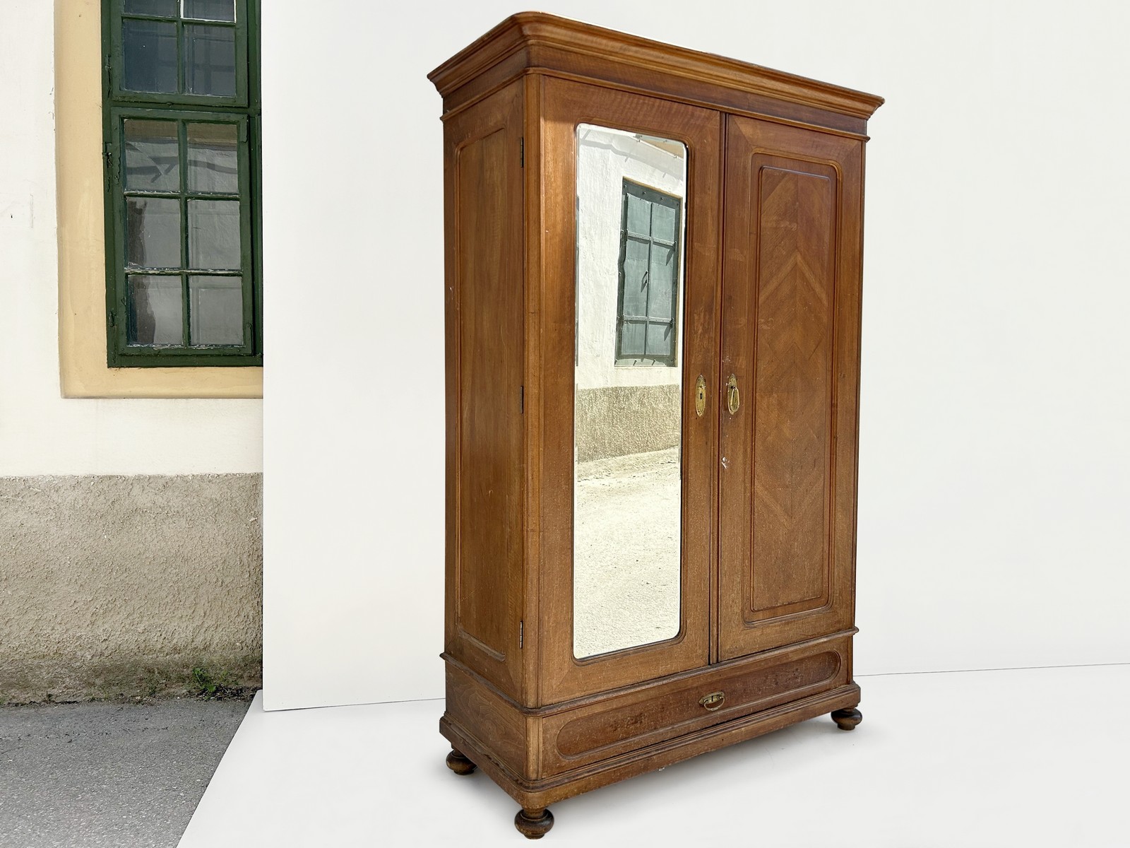 Historismus Spiegelschrank Garderobenschrank antik ca. 1880