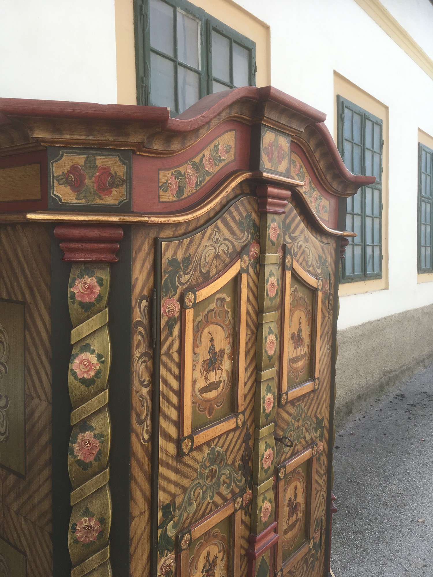 Bauernschrank Kleiderschrank Schrank handbemalt Bauernkasten Landhaus