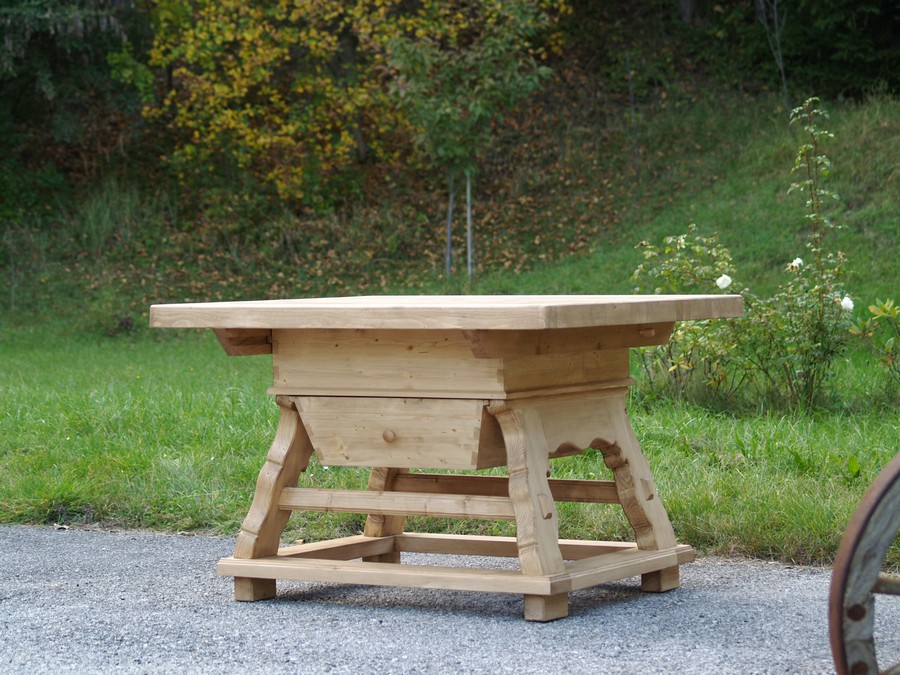Vollholz Esstisch Landhausstil