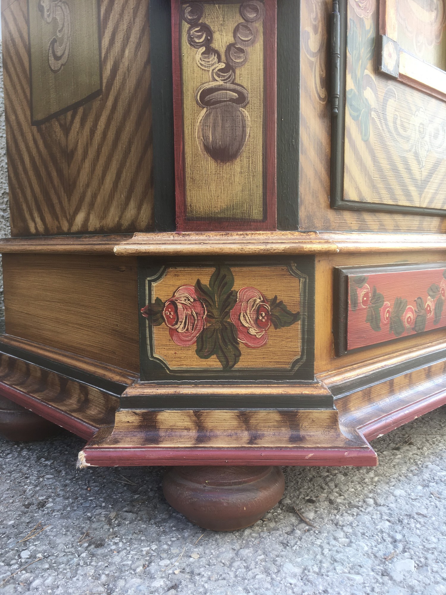 Bauernschrank Kleiderschrank Schrank handbemalt Bauernkasten Landhaus