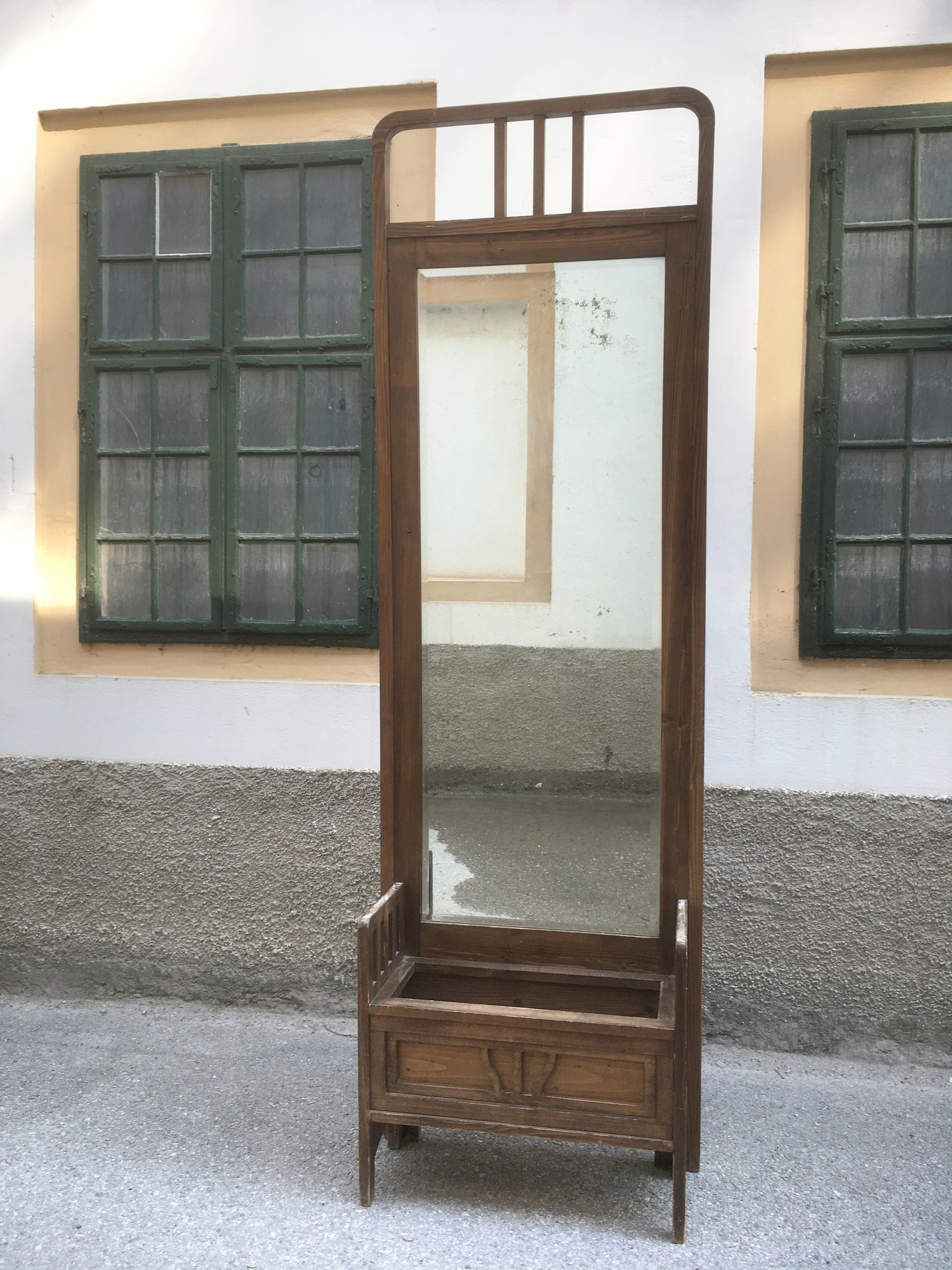 Sitztruhenschrank Spiegel