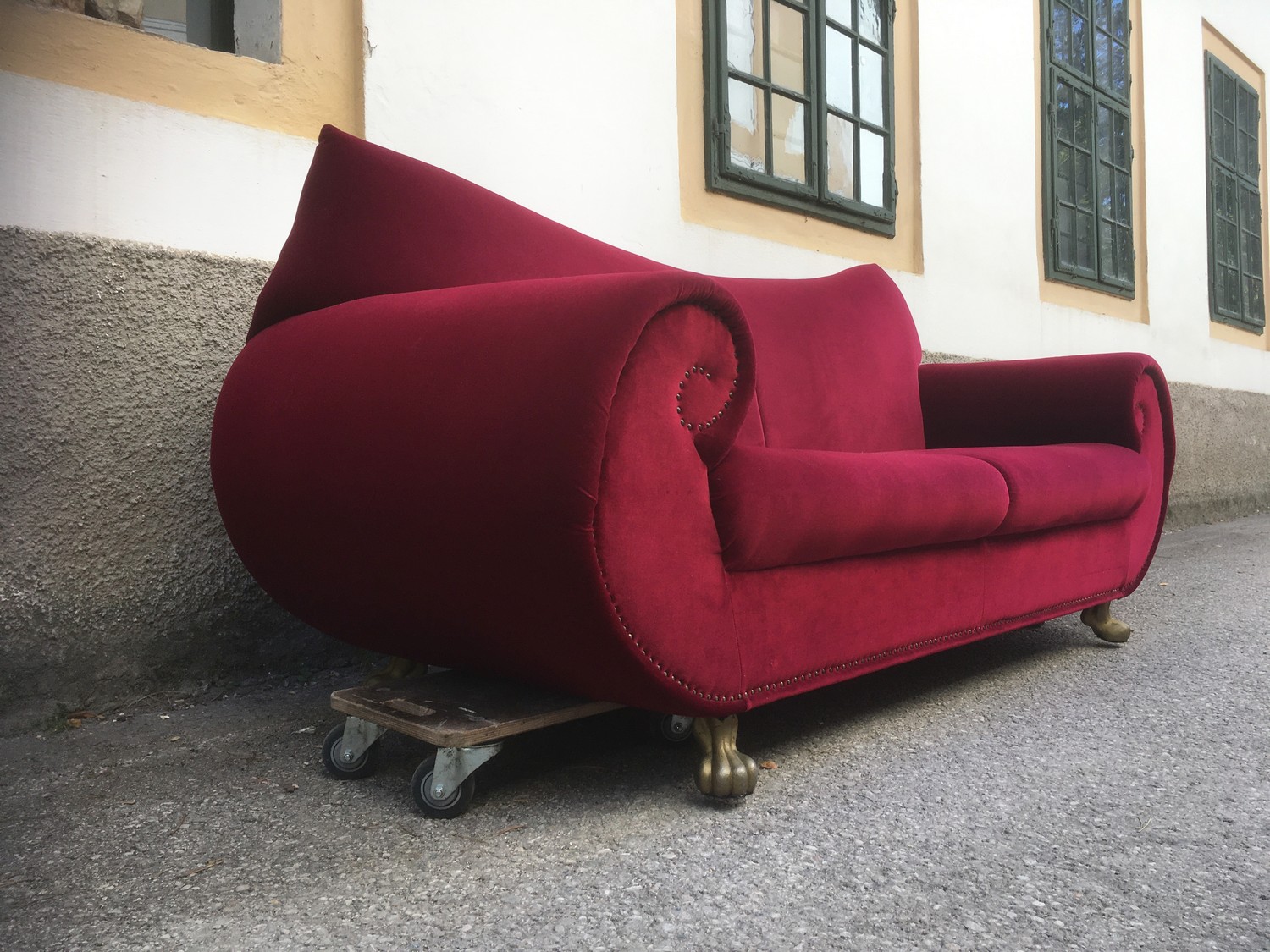 BRETZ GAUDI Sofa Couch 3-Sitzer rot Typ F210 Tatzenbeine Designsofa