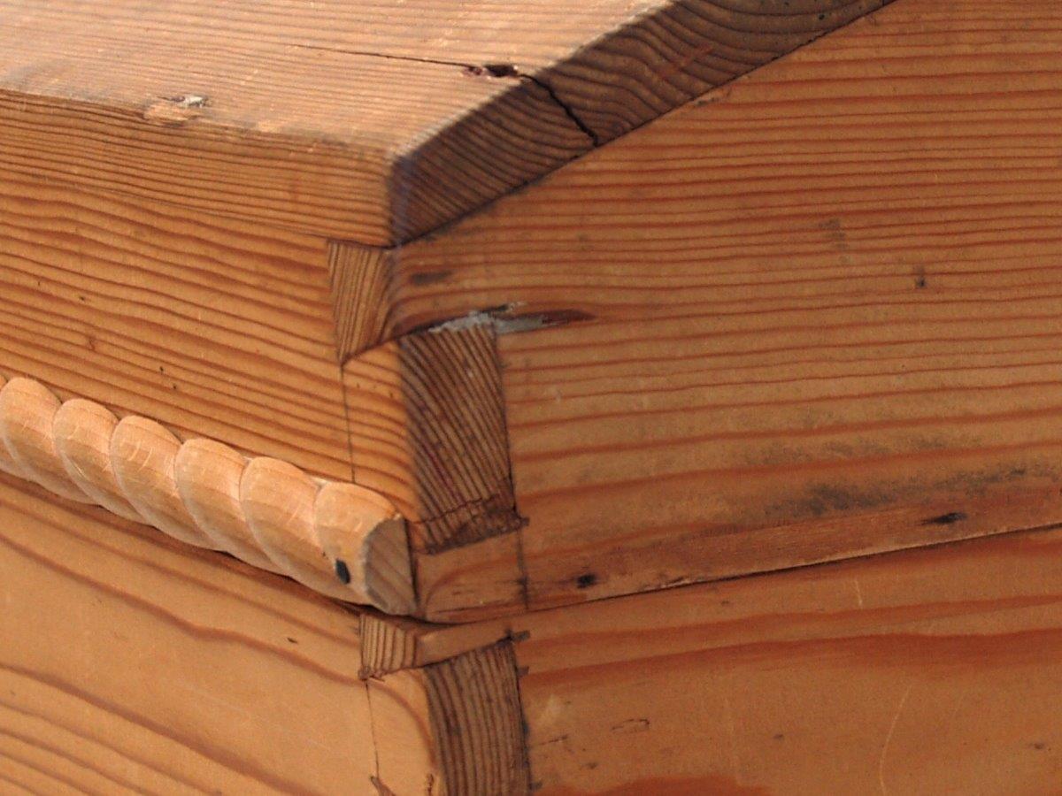 Bauerntruhe antik Naturholz 1840-1880 Massivholz Bauernmöbel Hotel Ladenausstattung