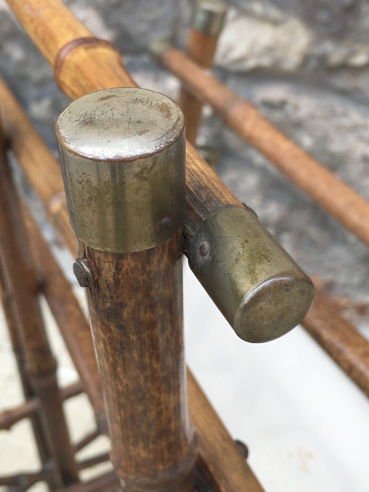 Zeitungshalter Regal Beistelltisch Thonet um 1900 antik Bambus