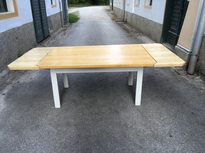 Küchentisch Landhausstil