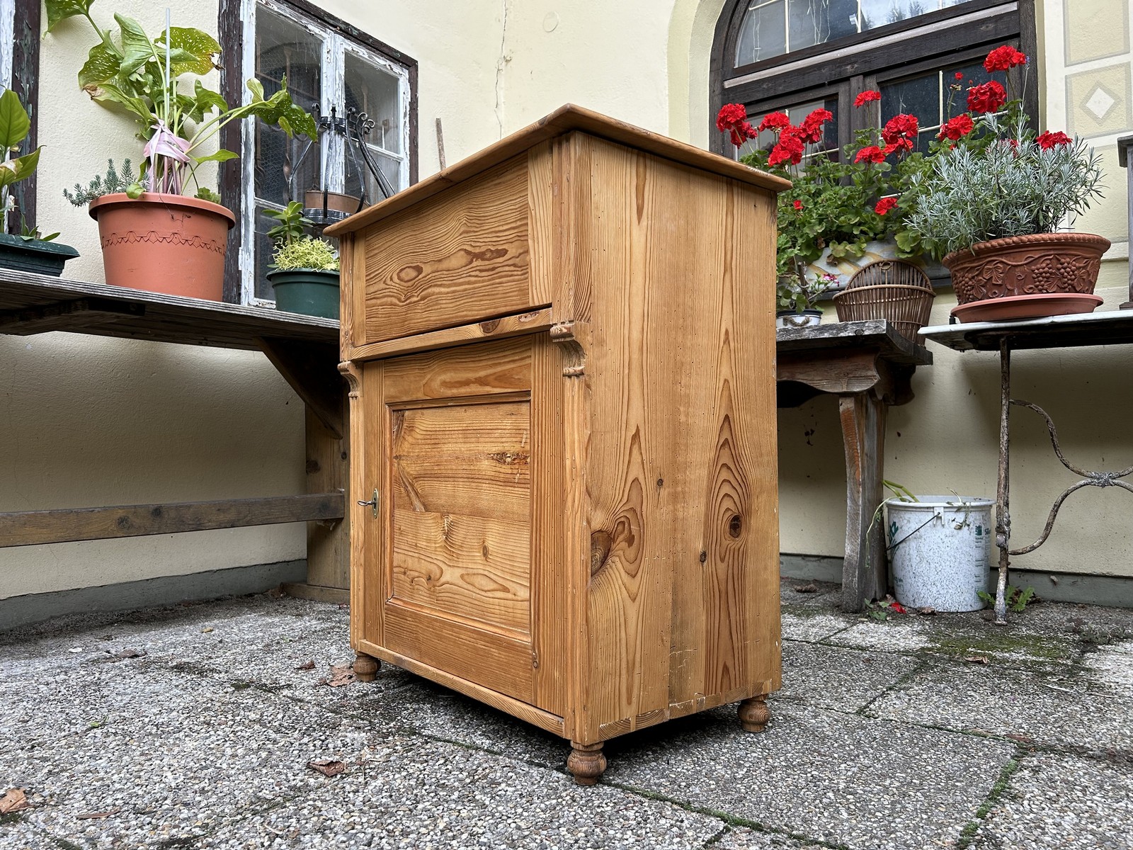 Weichholz Kommode Waschtisch antik restauriert ca. 1890 Weichholz Kommode Waschtisch antik restauriert ca. 1890