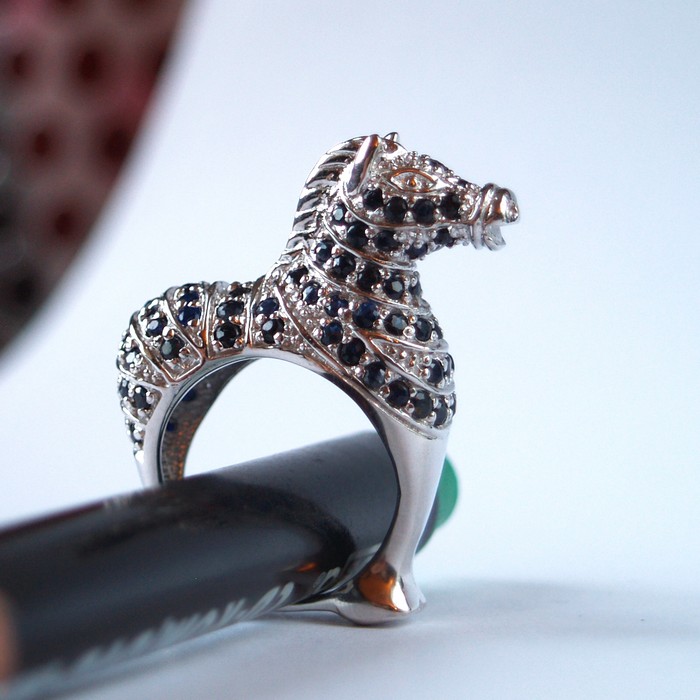 Ring 925 Silber Schmuck Saphir Pferd Edelsteine handgefertigt Rubin Reiter