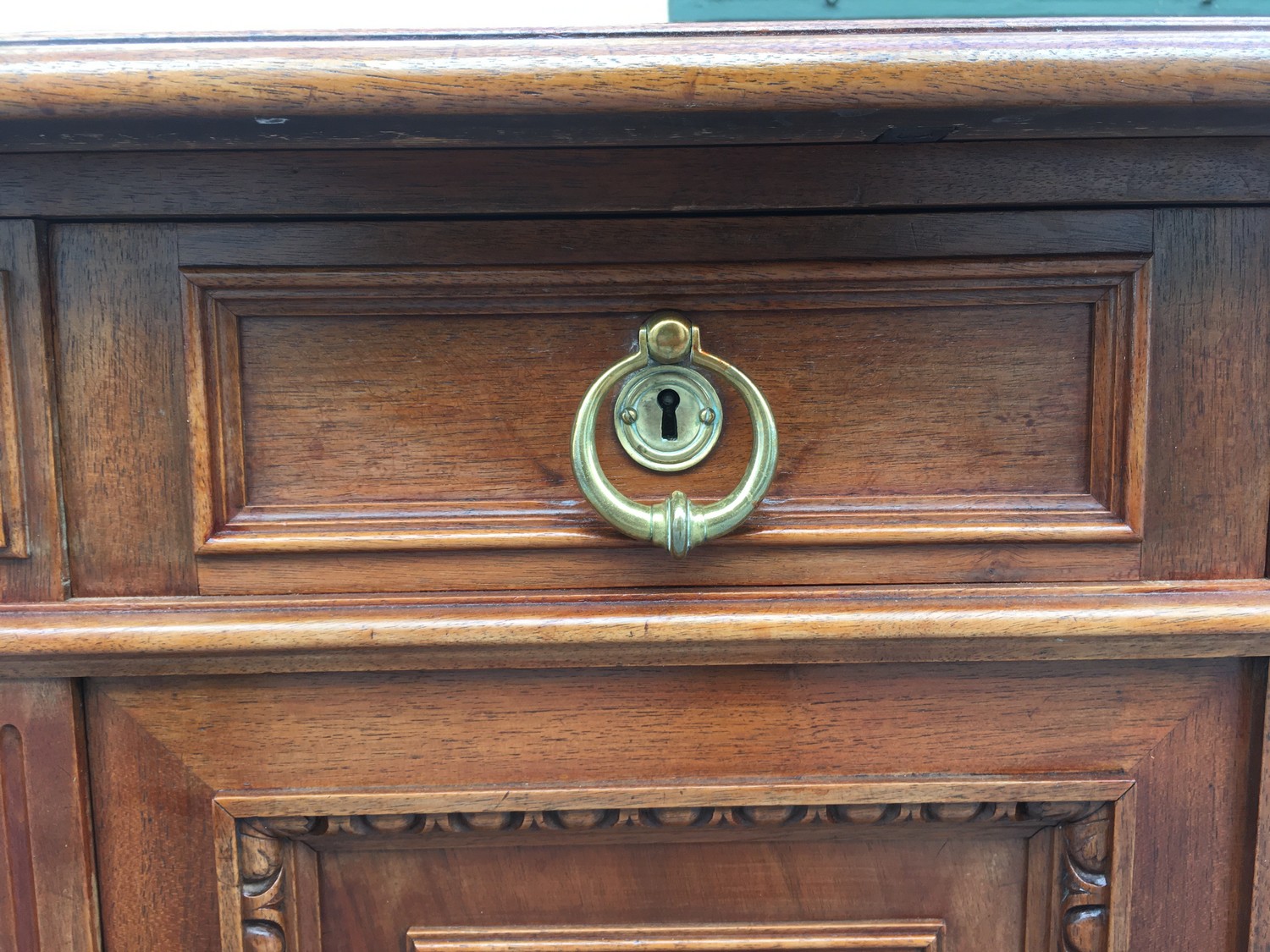 Schreibtisch Historismus antik restauriert groß Freisteher Herrenschreibtisch