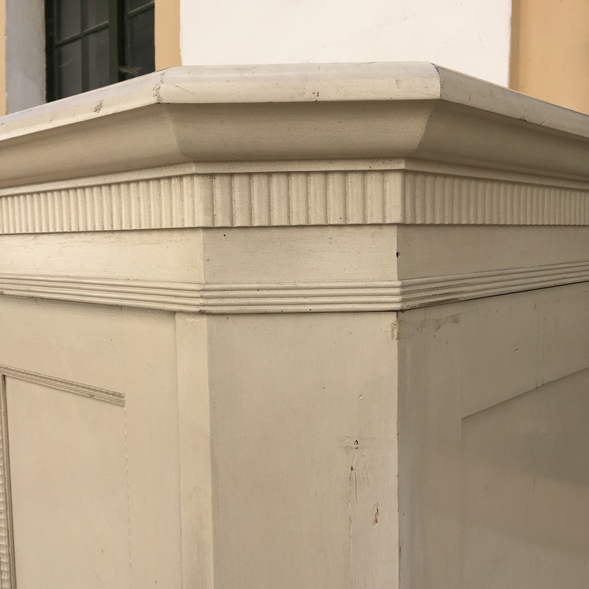 Kleiderschrank antik Vollholz