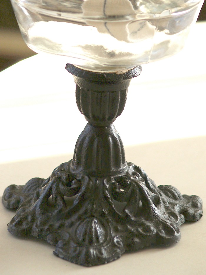 Öllampe Petroleumlampe antik Glas Eisen Tischlampe Vintage