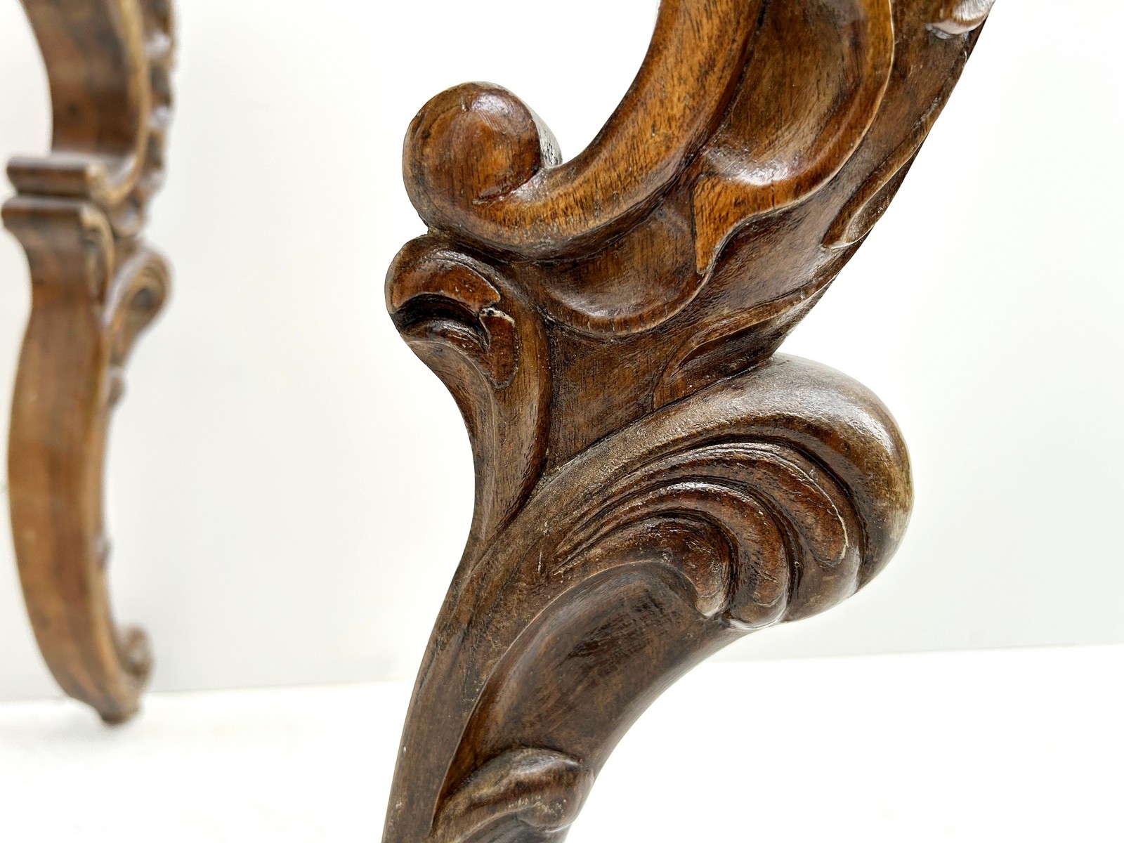 Tisch antik Biedermeier Nussholz Antiquität um 1800