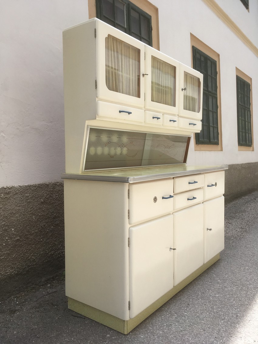 Kuechenschrank creme alt