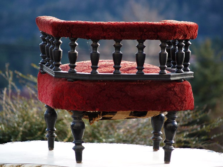 Antiquität Baluster Stulh rot schwarz