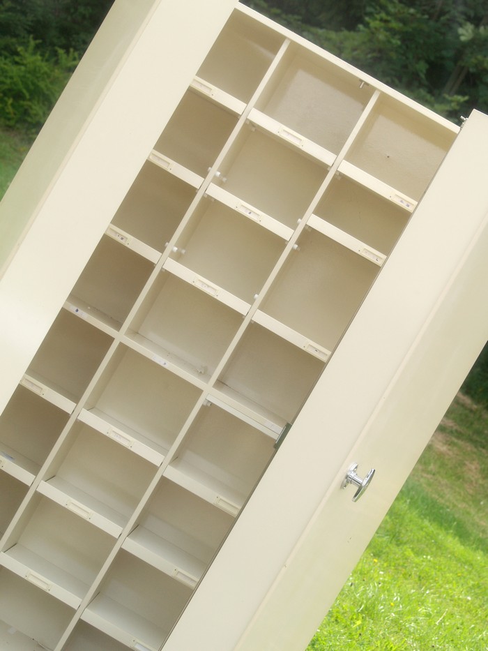 Vintage Apothekerschrank