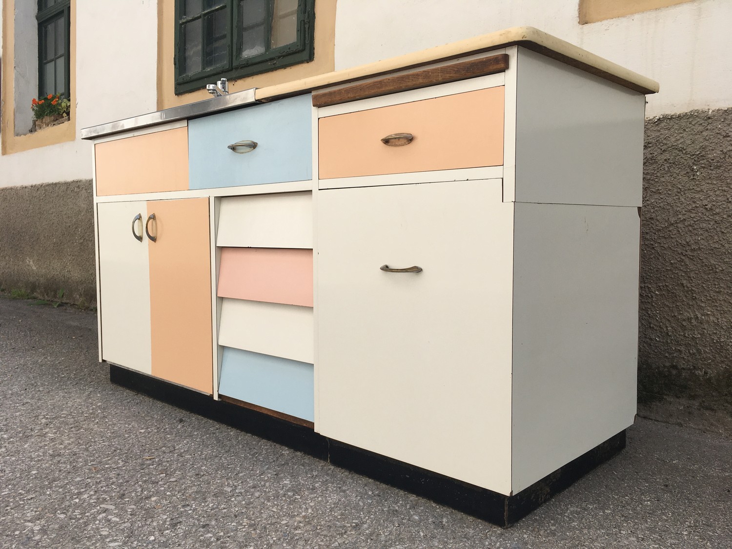 Küche Vintage Midcentury Pastell 50er 60er-Jahre Retro Schrank Möbel Design Küchenzeile