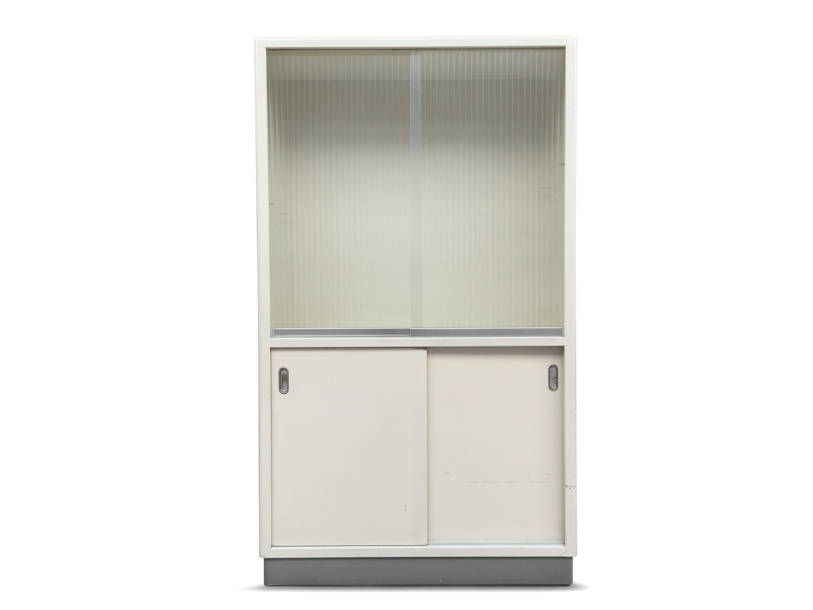 arztschrank vintage marquart 30er-Jahre 20er 40er Metallmöbel antik creme grau industrialstyle Gläserschrank