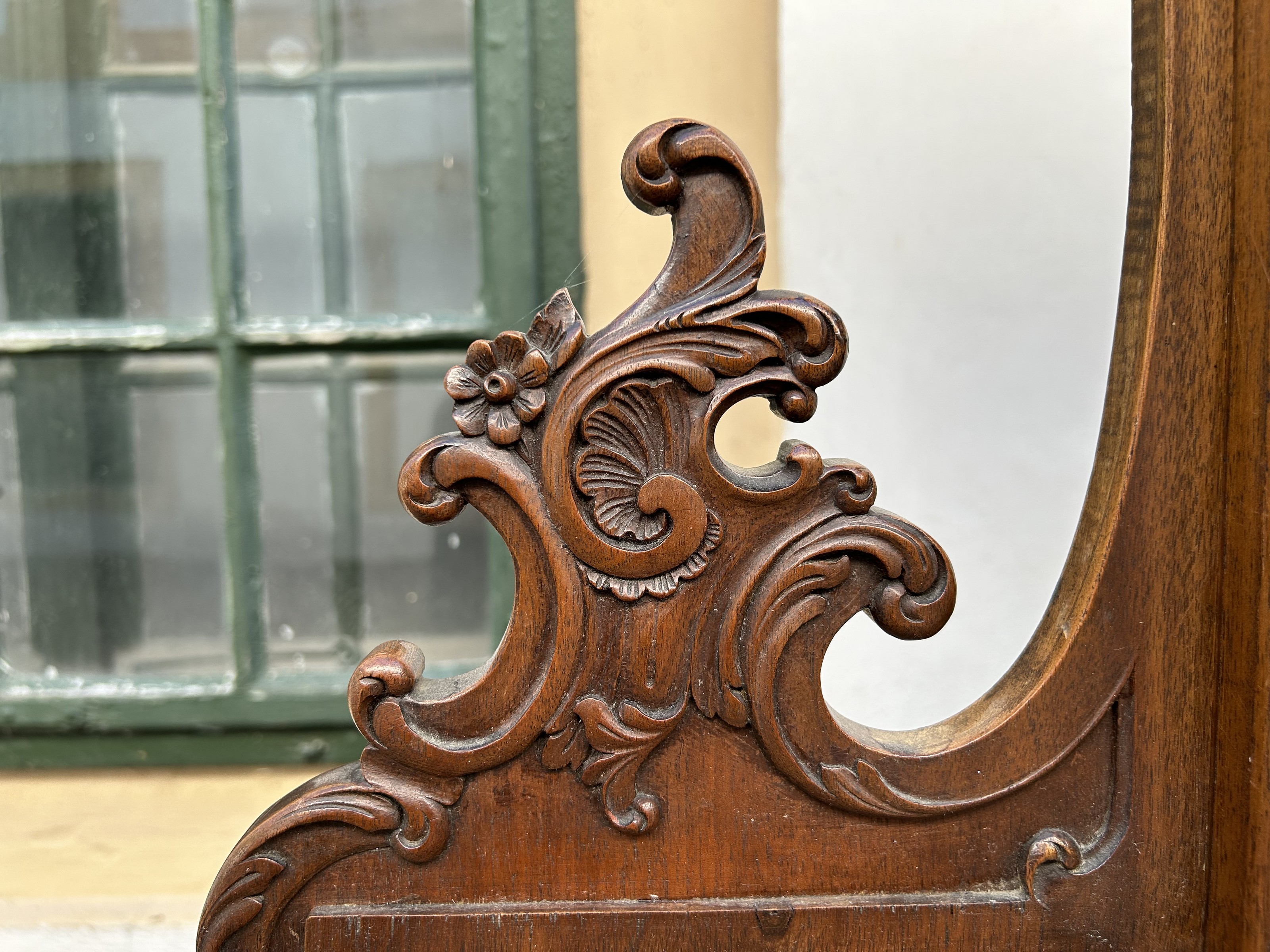 Garderobeschrank antik Wiener Pfeifenbarock 1870 Möbel mit großem Spiegel und Marmorplatte