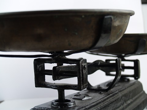 Waage Messingschalen