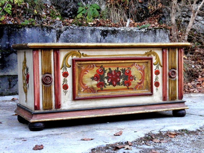 Bauerntruhe Bauernmalerei