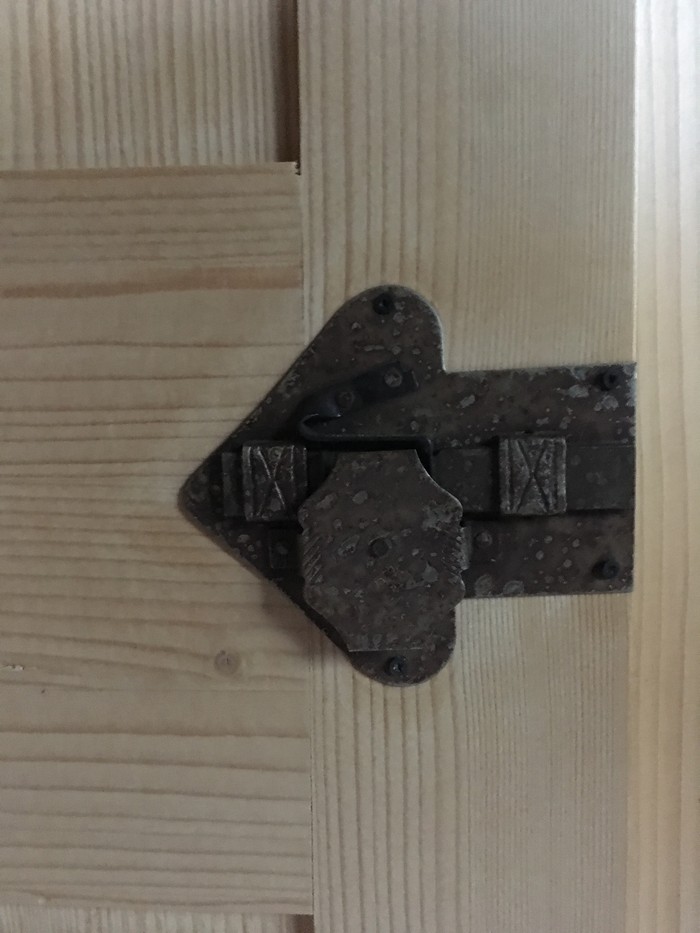 Kleiderschrank neuzeitlich