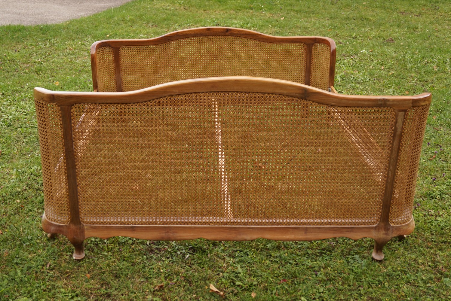 Doppelbett Chippendale antik Barockstil Vollholz Nuss Buche Möbel Wiener Geflecht Antiquität