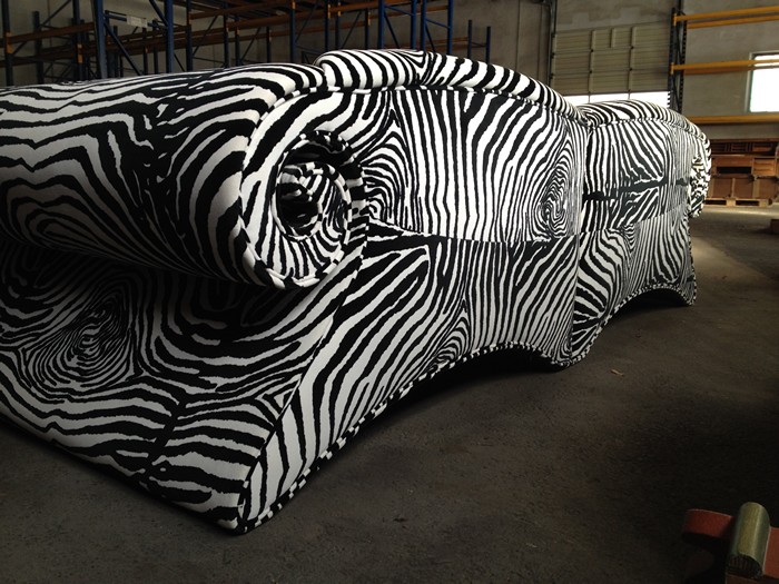 BRETZ Mammut Sofa Zebra