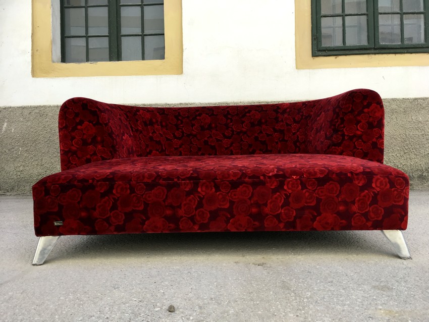 Bretz Rosenstoff Sofa Designklassiker Chill rot Ocean7