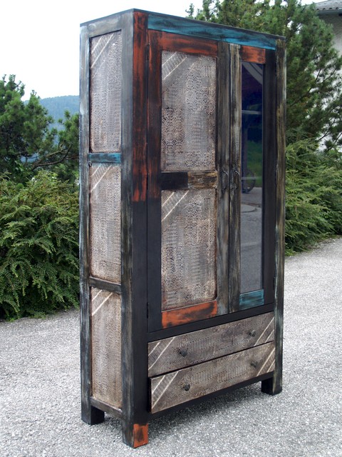 Industrial Style Kleiderschrank