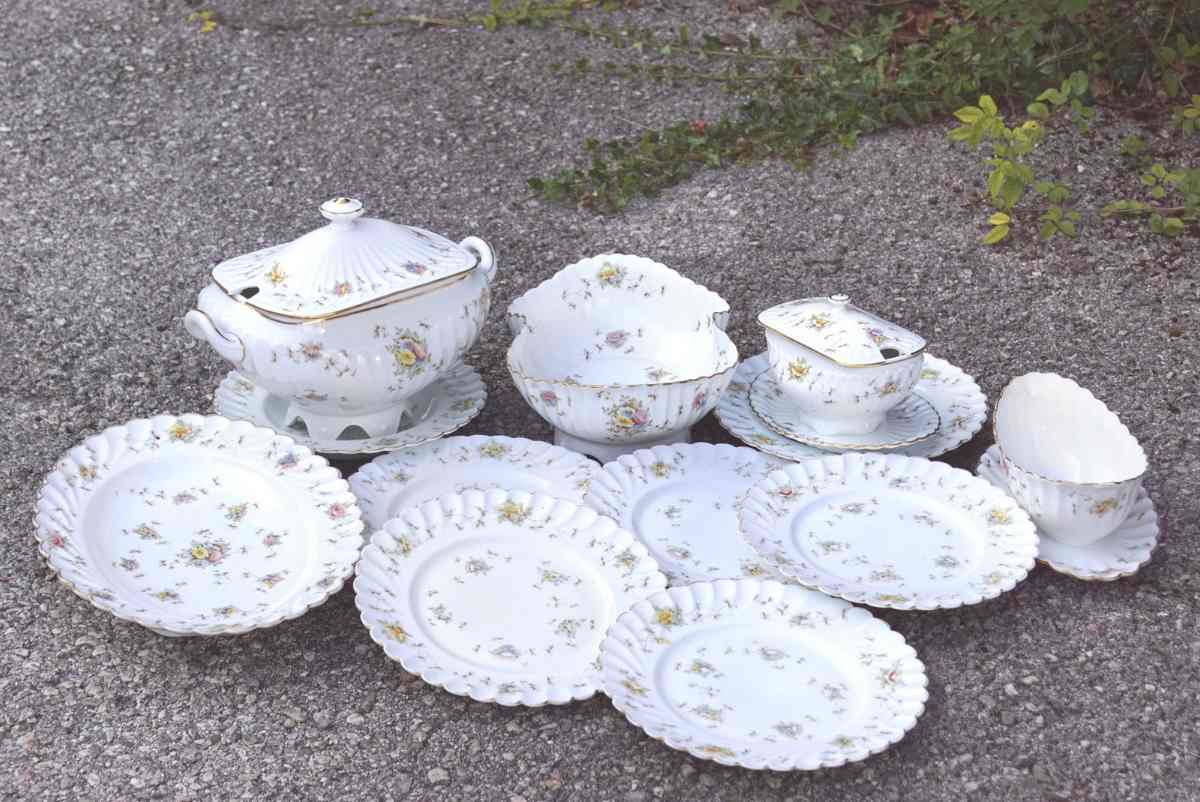 antikes Porzellan Komplettset blümchen gold eckig antikes Geschirr Shabby chic Vintage Jugendstil Teller Terrinne Sauciere