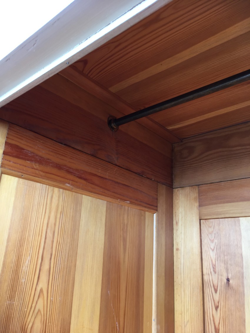 Dielenschrank Garderobe antik Vintage Creme Shabby Chic Jugendstil Vollholz Möbel antik