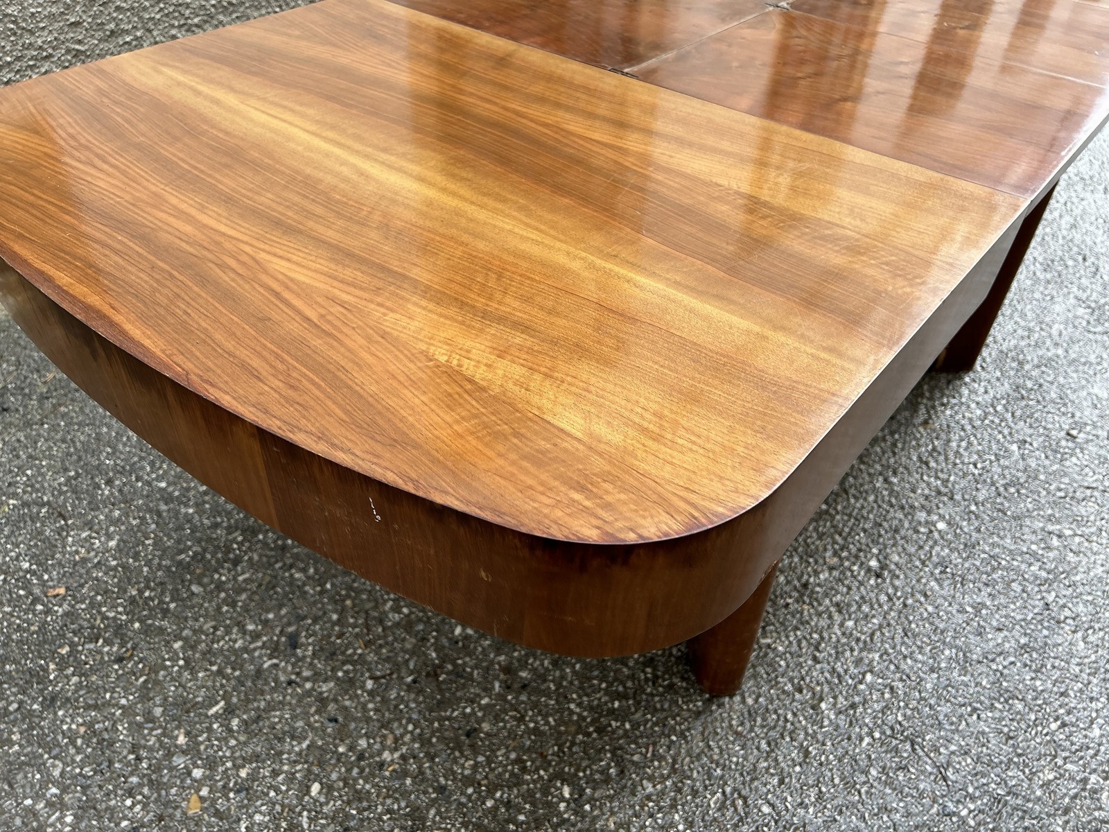 artdeco tisch antik ausziehbar nuss art deco Speisetisch massivholz antiquität brutalistisch Refugiumstisch