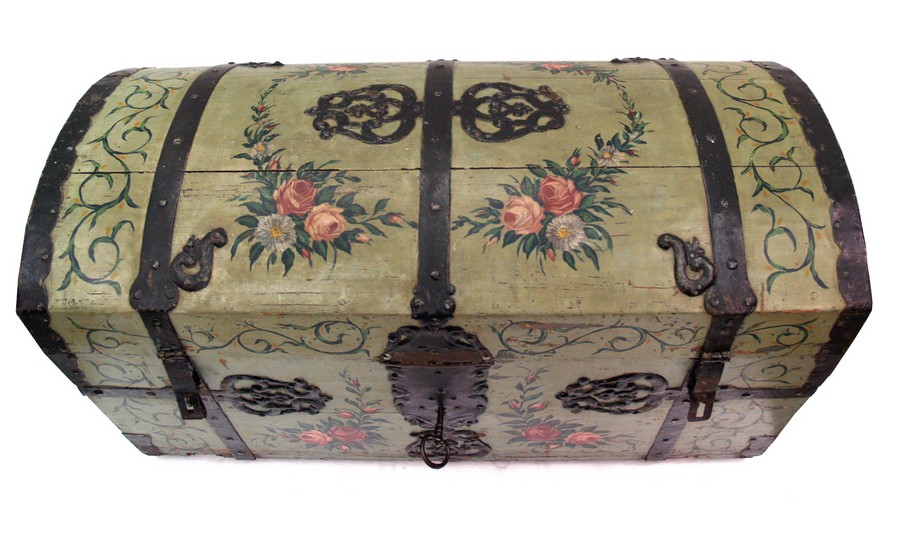 Truhe handbemalt