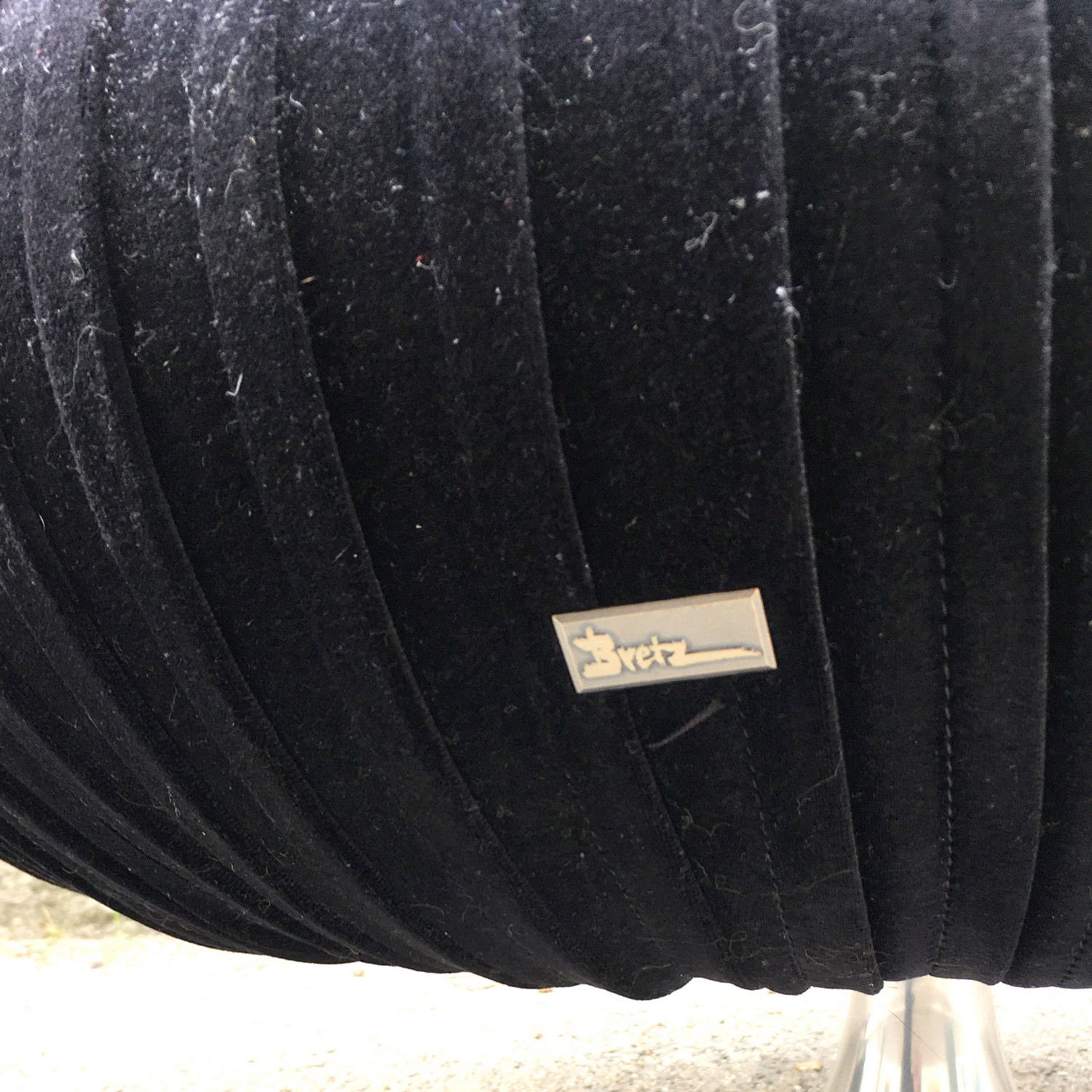 BRETZ Couchtisch Tisch schwarz Spiegelplatte Tulpenfuss Pompadour