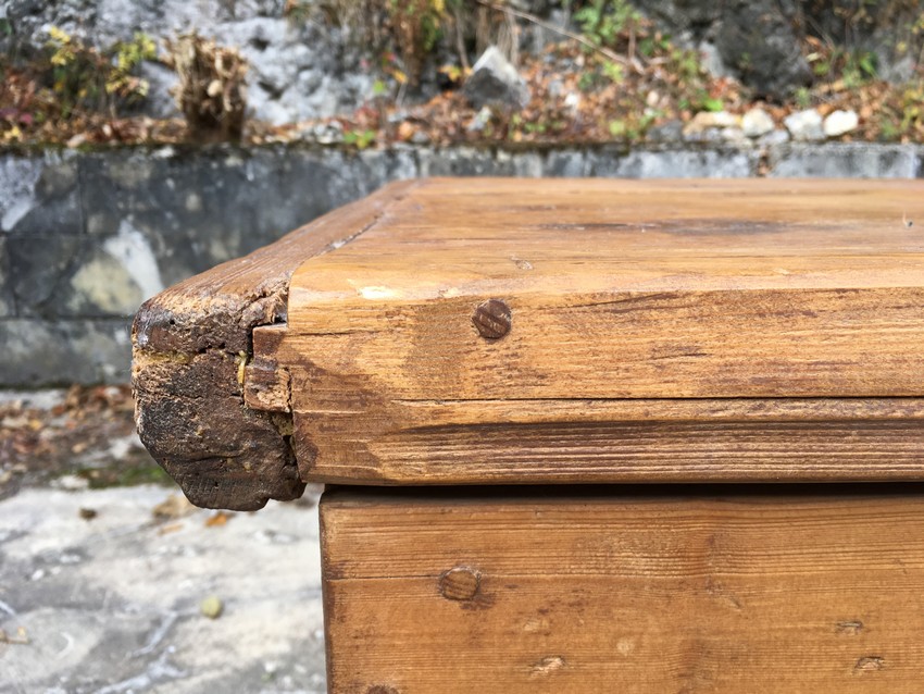 Bauerntruhe provinziell