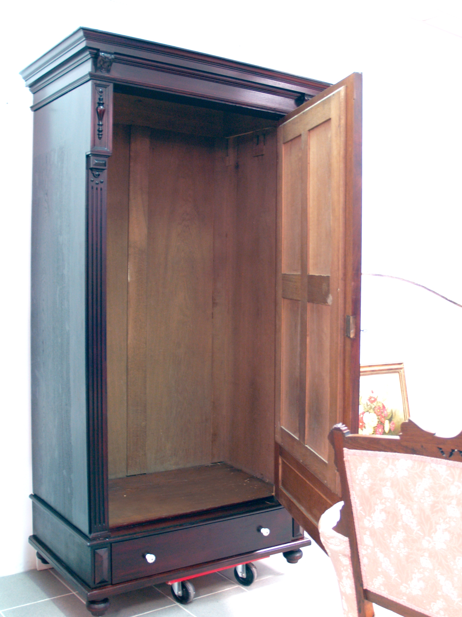 Garderobenschrank antik restauriert Dielenschrank Vintage Spiegelschrank