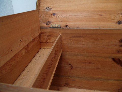 antike Truhe Vollholz