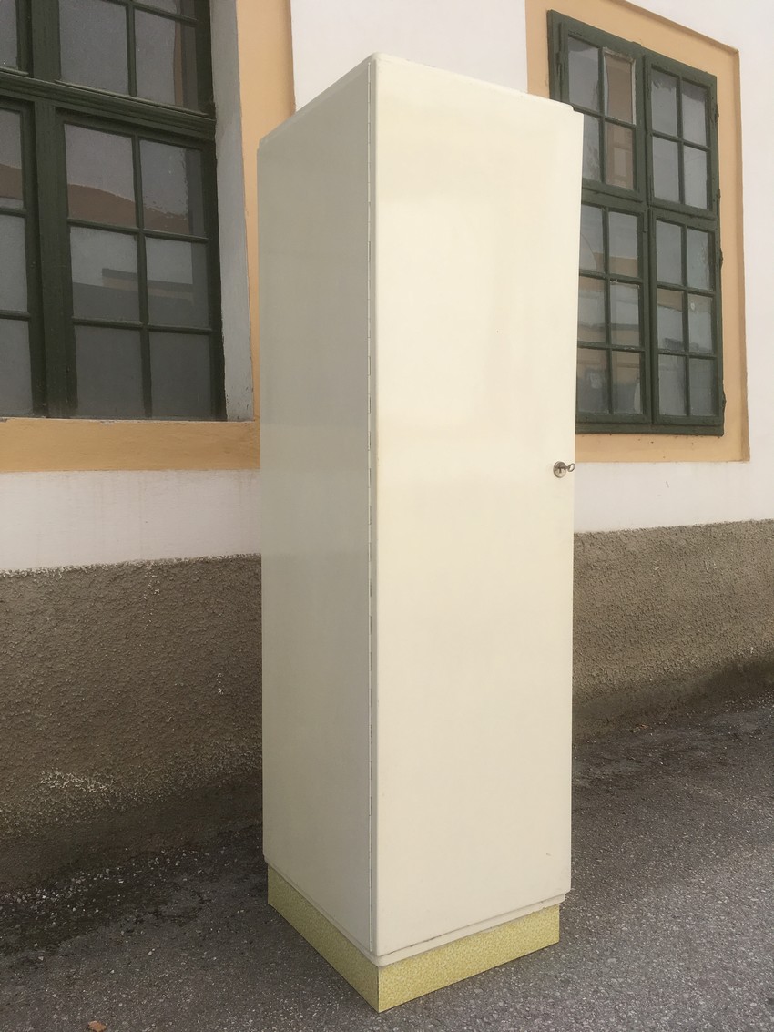 Küchenschrank Retro creme alt OMas