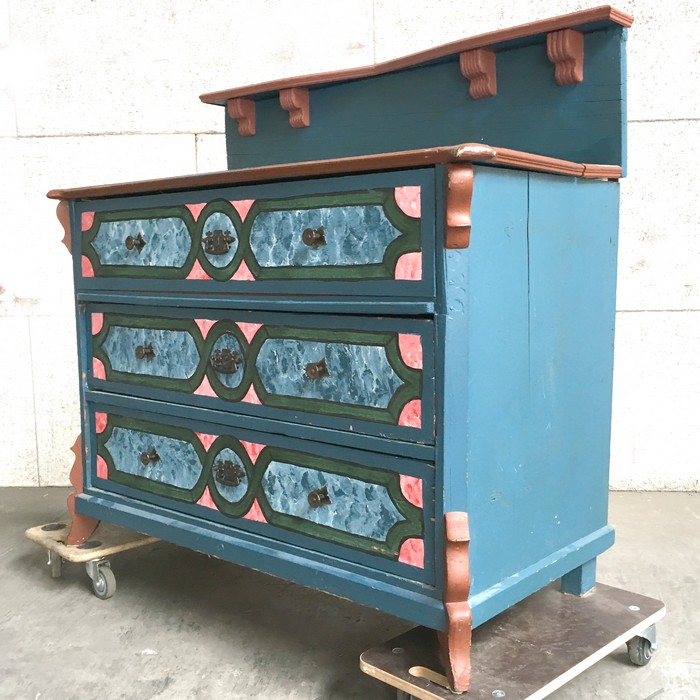 Truhenkommode antik bemalt